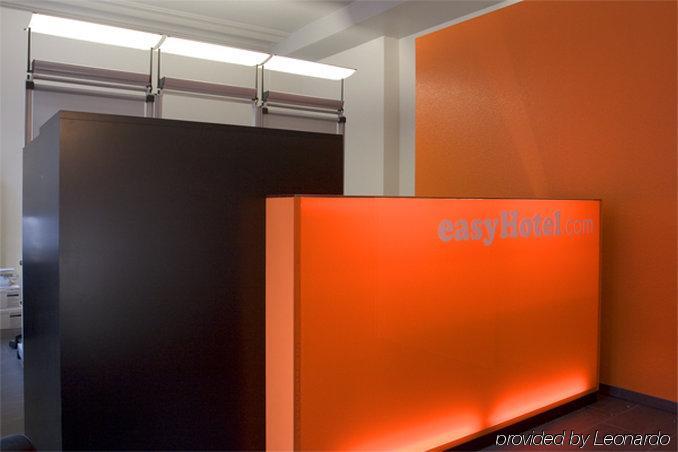 Easyhotel Basel - Self Service And Self Check-In 外观 照片