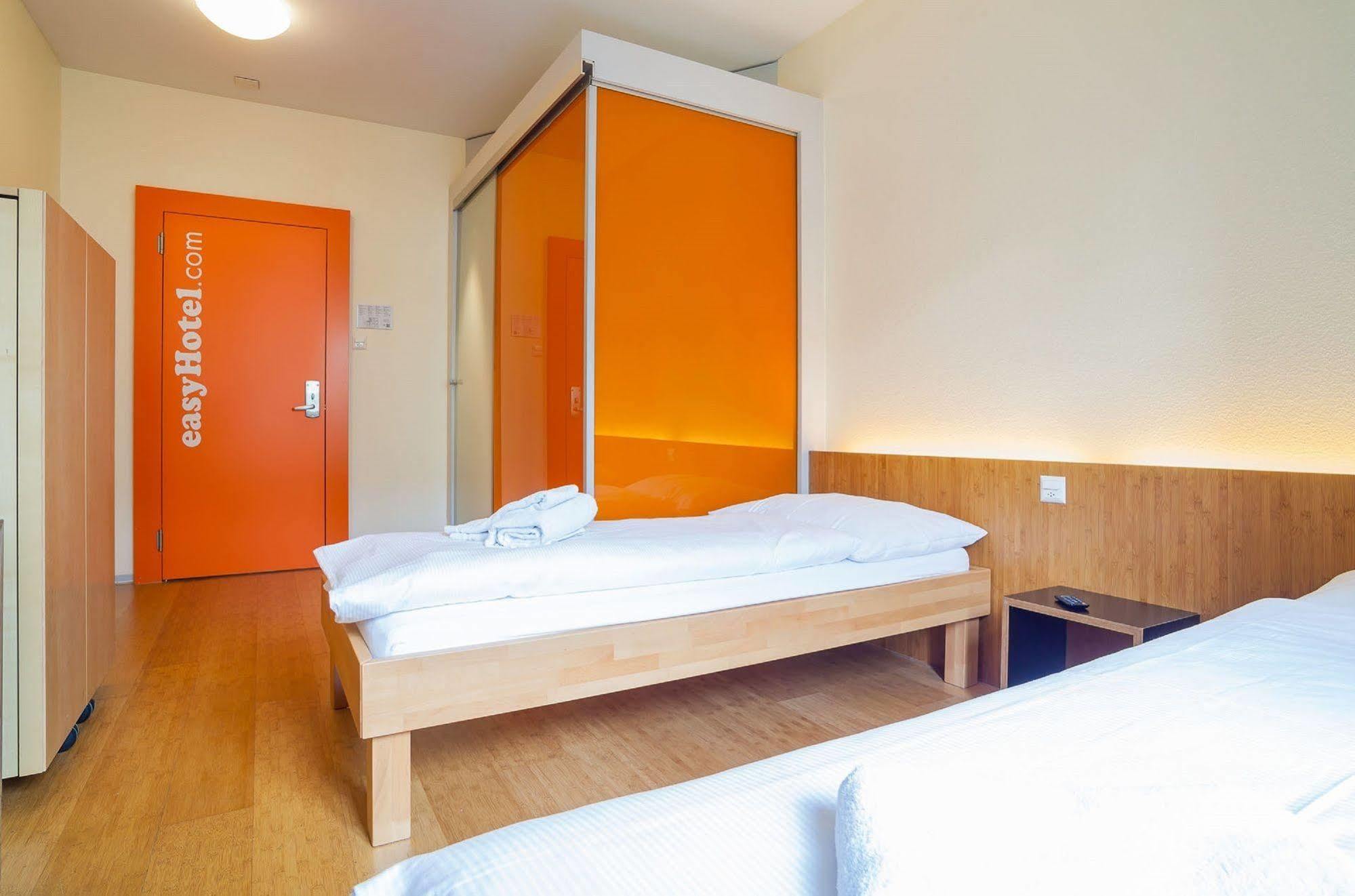 Easyhotel Basel - Self Service And Self Check-In 外观 照片